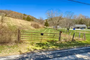 21-23 Tinker Town Rd, Dover Plains, NY 12522 - Photo 16