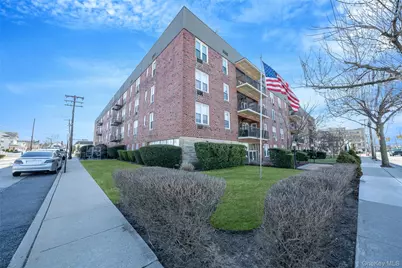 60 Hempstead Avenue #1O, Lynbrook, NY 11563 - Photo 22