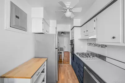 60 Hempstead Avenue #1O, Lynbrook, NY 11563 - Photo 10