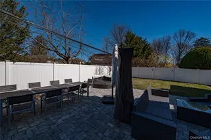 35 Circle Dr, Syosset, NY 11791 - Photo 20