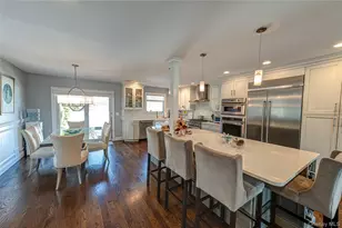 35 Circle Dr, Syosset, NY 11791 - Photo 6