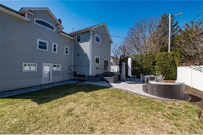 35 Circle Drive, Syosset, NY 11791 - Photo 22