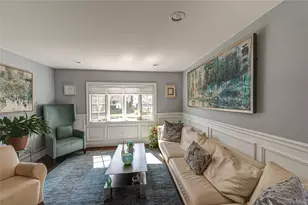 35 Circle Dr, Syosset, NY 11791 - Photo 4