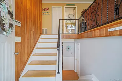 10 Pierre Drive, Commack, NY 11725 - Photo 20