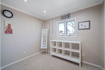 10 Pierre Drive, Commack, NY 11725 - Photo 30