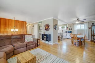 10 Pierre Dr, Commack, NY 11725 - Photo 14