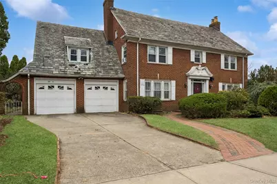 193-12 Foothill Avenue, Hollis, NY 11423 - Photo 2