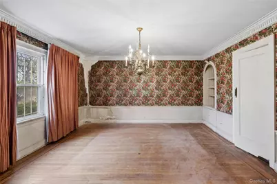 193-12 Foothill Avenue, Hollis, NY 11423 - Photo 12