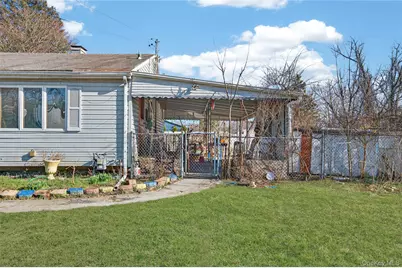 12 Fairdale Drive, Brentwood, NY 11717 - Photo 4