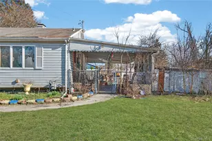 12 Fairdale Dr, Brentwood, NY 11717 - Photo 4