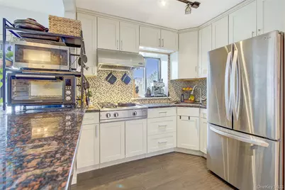 84-05 Queens Boulevard #5C, Elmhurst, NY 11373 - Photo 4