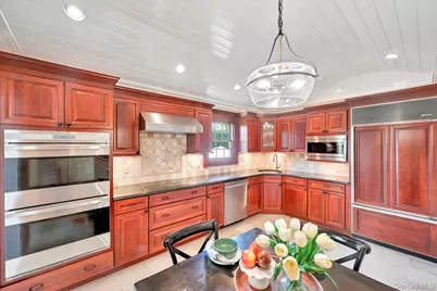 137 Weyford Terrace, Garden City, NY 11530 - Photo 16
