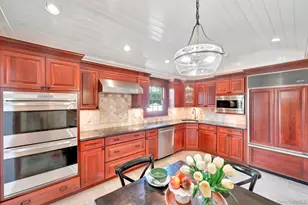 137 Weyford Terrace, Garden City, NY 11530 - Photo 16