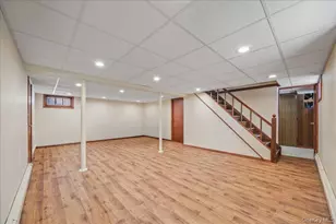 214 Central Blvd, New Hyde Park, NY 11040 - Photo 18