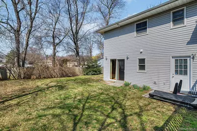 514 Kings Highway, Valley Cottage, NY 10989 - Photo 20