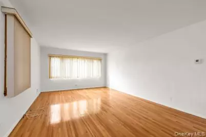 16615 67th Avenue, Fresh Meadows, NY 11365 - Photo 4