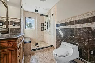 16 Tudor Road, Hicksville, NY 11801 - Photo 16