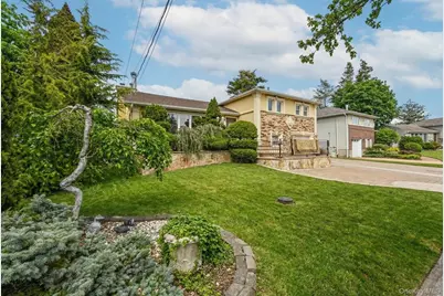 16 Tudor Road, Hicksville, NY 11801 - Photo 2