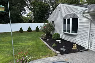 9 Ballad Ln, Stony Brook, NY 11790 - Photo 22