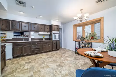 29 Donna Lane, Long Beach, NY 11561 - Photo 10