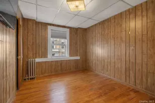 88-02 88th St, Woodhaven, NY 11421 - Photo 6