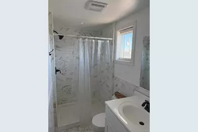 78 E Bayview Avenue #14, Ocean Beach, NY 11770 - Photo 4