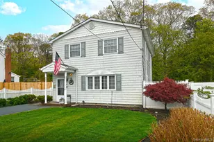 171 Pauline St, Holbrook, NY 11741 - Photo 2