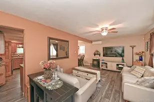 171 Pauline St, Holbrook, NY 11741 - Photo 8