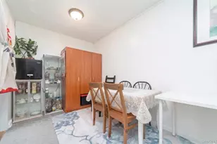 196-37 69th Ave, Fresh Meadows, NY 11365 - Photo 4