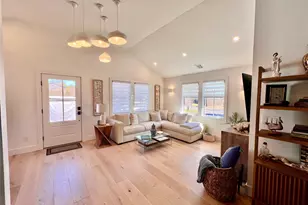 28 Alanson Ln, Hampton Bays, NY 11946 - Photo 10