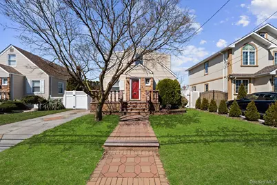 7 Everett Street, Valley Stream, NY 11580 - Photo 16