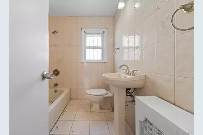 7 Everett Street, Valley Stream, NY 11580 - Photo 6