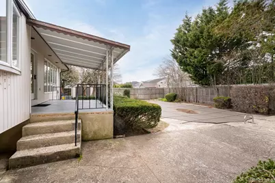 2547 Army Place, Bellmore, NY 11710 - Photo 28