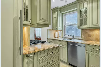 110-11 Queens Boulevard #6C, Forest Hills, NY 11375 - Photo 8