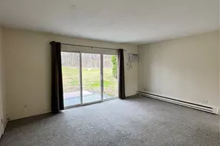 7 Millholland Dr, Fishkill, NY 12524 - Photo 4