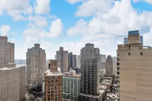 345 E 93rd St, New York, NY 10128 - Photo 12