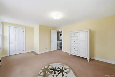 264 S Bayview Avenue, Amityville, NY 11701 - Photo 24