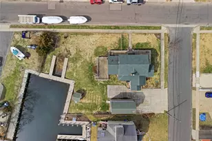 264 S Bayview Ave, Amityville, NY 11701 - Photo 38