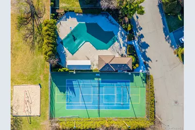 17 Princeton Drive, Syosset, NY 11791 - Photo 44