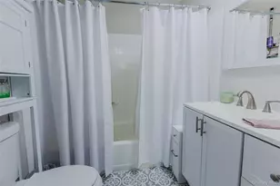 172 Pointe Cir N, Coram, NY 11727 - Photo 16