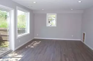 36 Magnolia Dr, Mastic Beach, NY 11951 - Photo 8