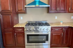 267 Seidman Pl, Franklin Square, NY 11010 - Photo 6