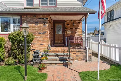 49 Winter Street, Lynbrook, NY 11563 - Photo 2