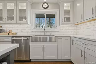 125 Highland Rd, Glen Cove, NY 11542 - Photo 16