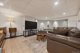 125 Highland Rd, Glen Cove, NY 11542 - Photo 32