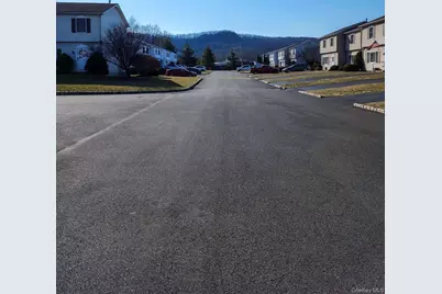 104 Zugibe Court, West Haverstraw, NY 10993 - Photo 2