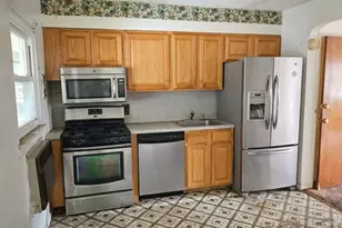 1062 E 229th St, Bronx, NY 10466 - Photo 4