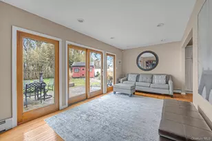 1393 Lombardy Blvd, Bay Shore, NY 11706 - Photo 10