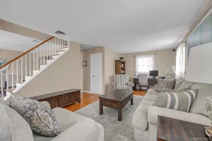 1393 Lombardy Blvd, Bay Shore, NY 11706 - Photo 4