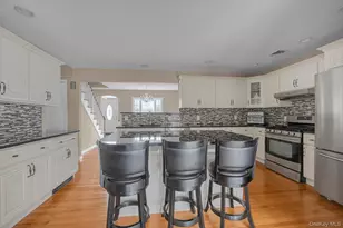 1393 Lombardy Blvd, Bay Shore, NY 11706 - Photo 8